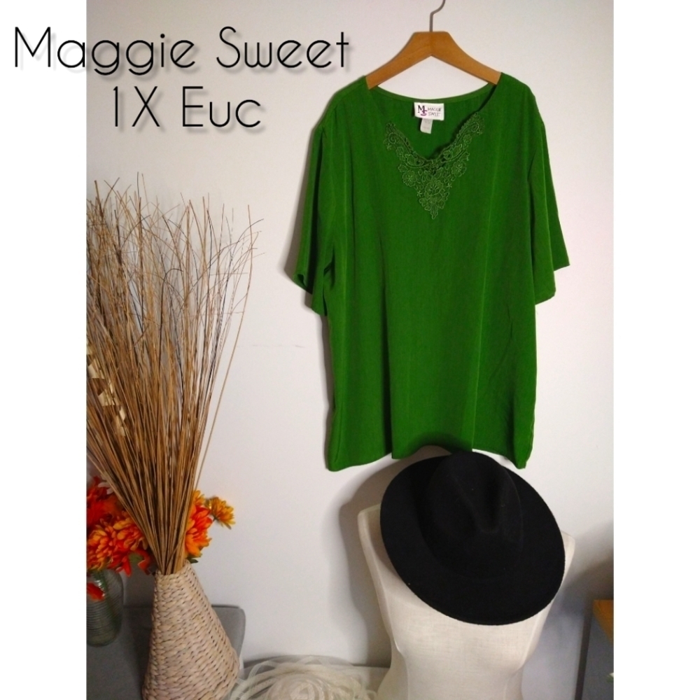 1X Maggie Sweet Moss Green Light Top
